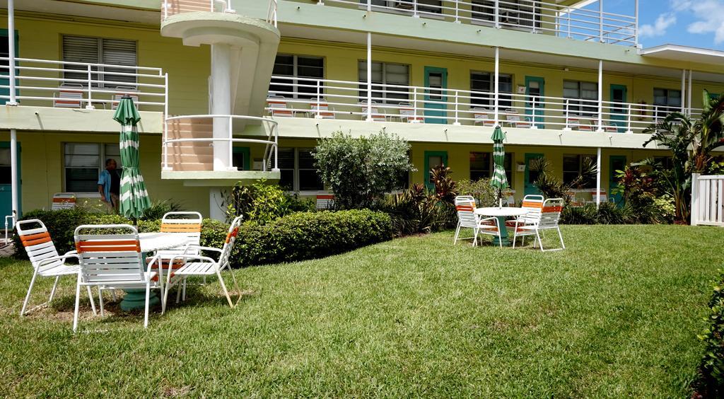 Hotel Tropic Terrace Of Treasure Island St. Pete Beach Exterior foto