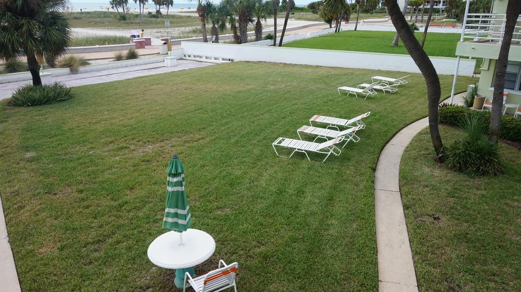 Hotel Tropic Terrace Of Treasure Island St. Pete Beach Exterior foto