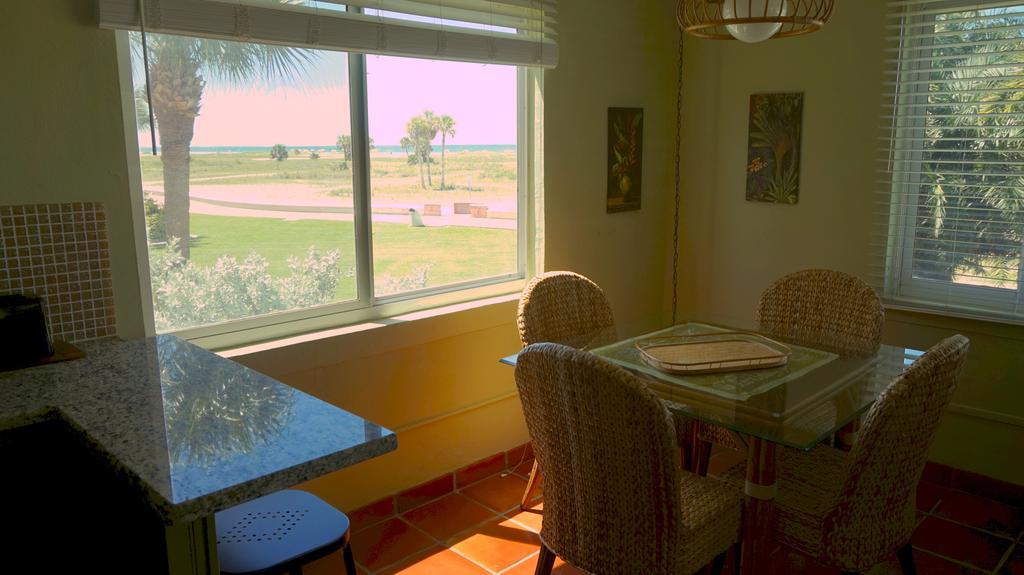 Hotel Tropic Terrace Of Treasure Island St. Pete Beach Habitación foto